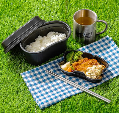 「飯ごう」をモチーフにしたプラスチック容器